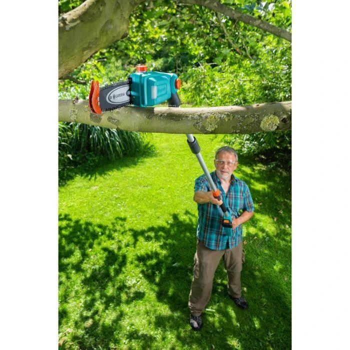 Gardena Akumuliatorinis genėtuvas TCS 20/18V P4A pilnas komplektas