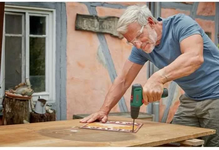 Bosch Easydrill 1200 be akumuliatoriaus ir kroviklio Akumuliatorinis skrūvgriezis
