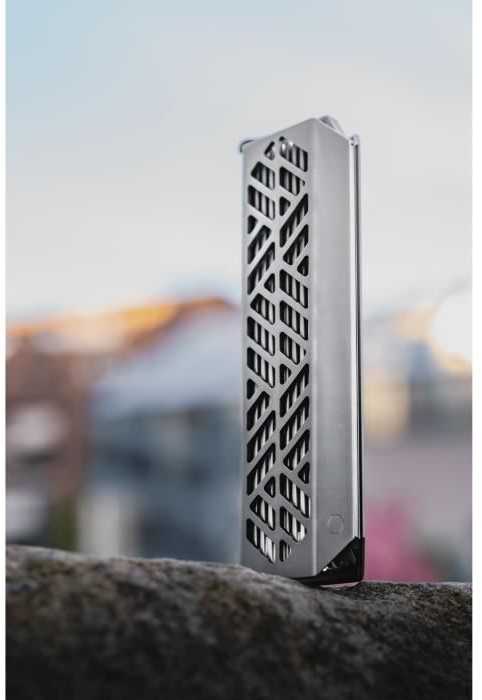 „Cooler Master Oracle Air M.2 NVME“ disko dėklas