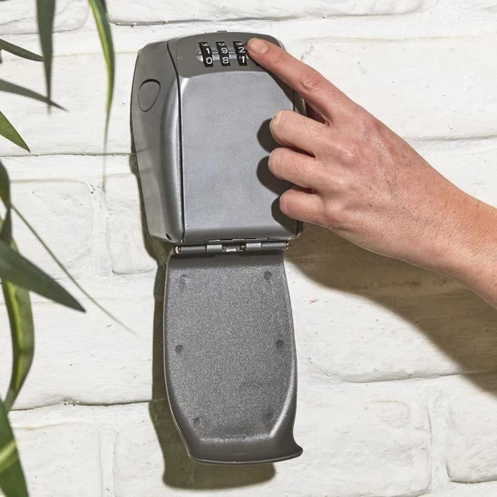 Master Lock Dėžutė raktams MasterLock su kodiniu užraktu, pakabinama, grūdintas plienas