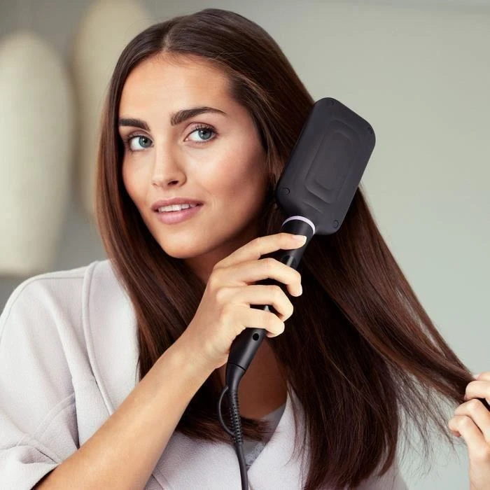 Philips „StyleCare Essential“ Šildomas tiesinimo šepetys BHH880/00