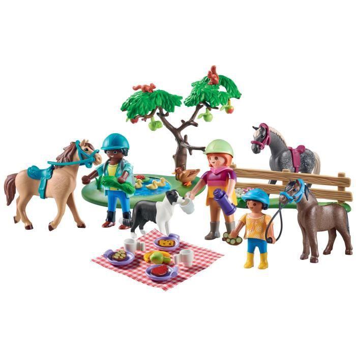 71239 PLAYMOBIL® Country, kaimo iškyla su žirgais