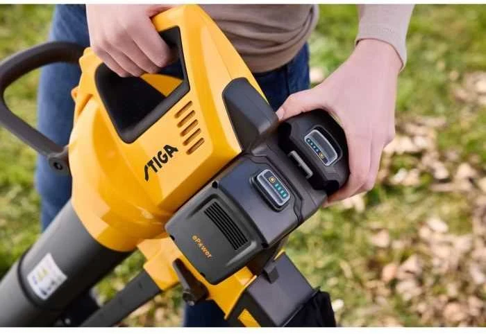 Akumuliatorinis lapų pūstuvas Stiga VS 100e Kit; 20 V; 2x4,0 Ah akum.