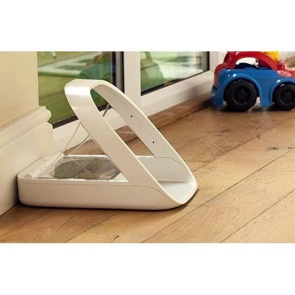 Trixie Carruzzo SureFlap MPF001 šuns arba katės ėdalo arba vandens tiektuvas Plastikas Balta Šuo Automatinė naminių gyvūnų šėrykla