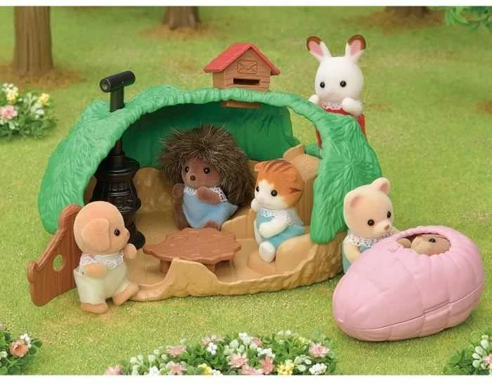 Epoch Figūrėlė su ežio nameliu Sylvanian Families