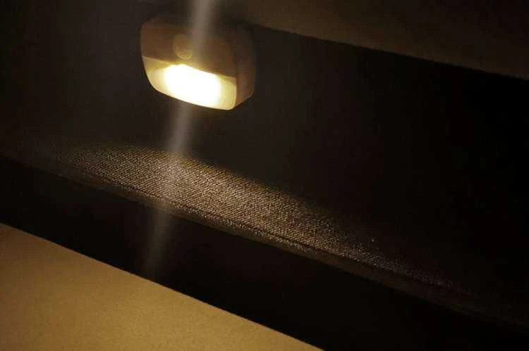 LED naktinė lemputė su judesio jutikliu Izoxis 22090