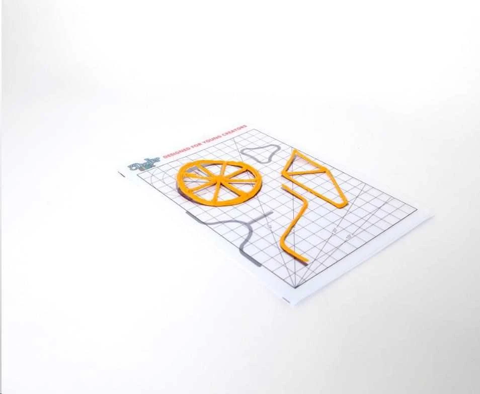 3Doodler šablonas su suformuotomis plastiko detalėmis