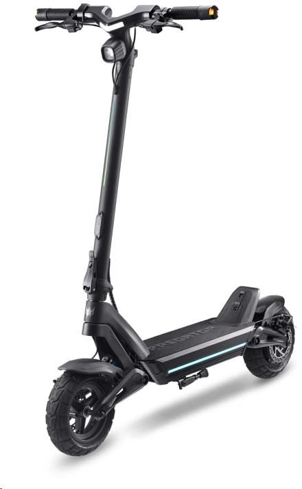 Acer Predator Thunder, Juoda