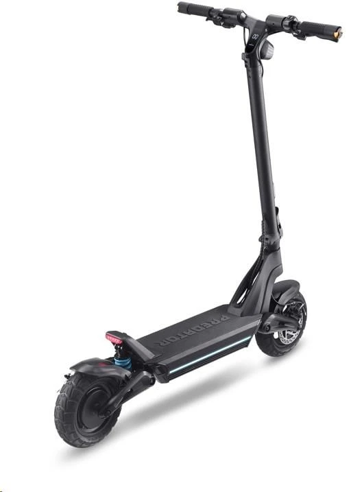 Acer Predator Thunder, Juoda