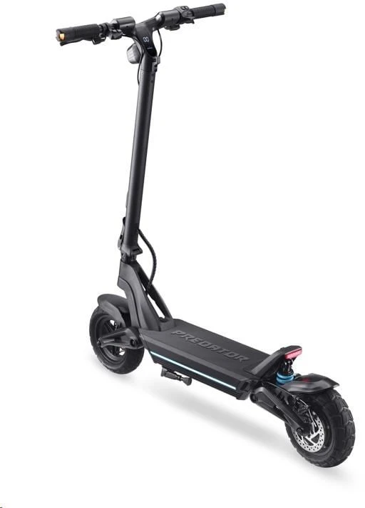 Acer Predator Thunder, Juoda