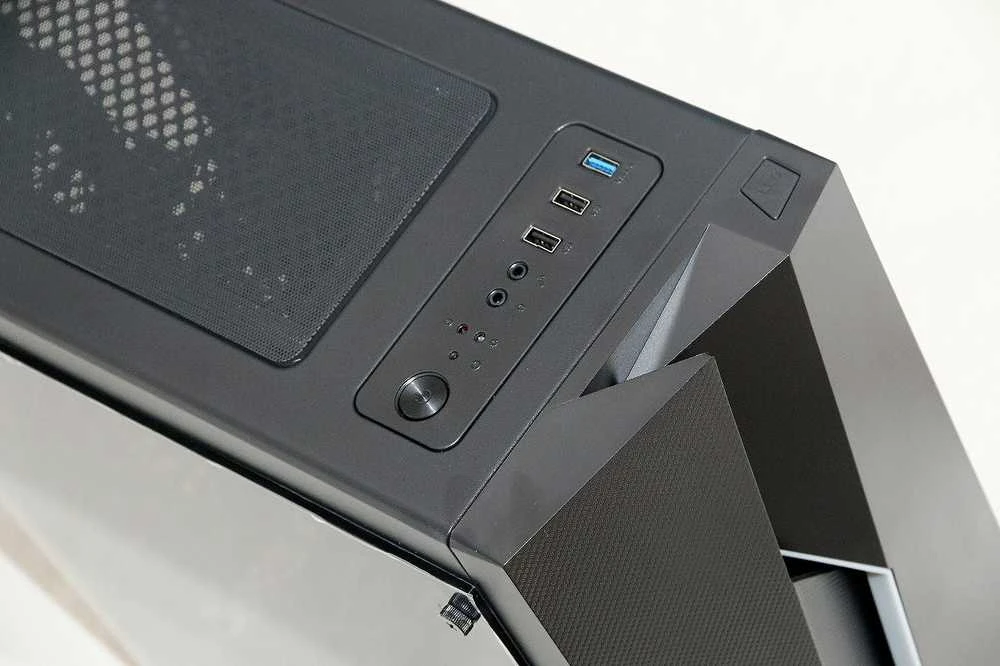 AEROCOOL AEROPGSBOLT-BK-RGB PC dėklas ATX Aerocool BOLT RGB USB 3.0 - 1x120mm Juodas FAN