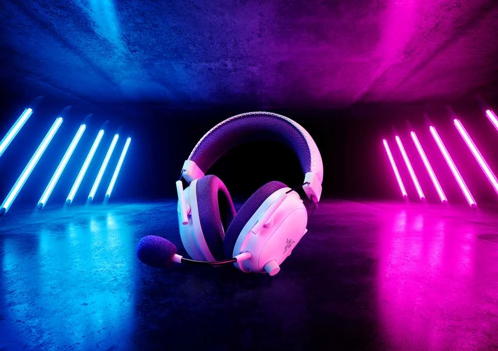 Razer BlackShark V2 Pro belaidės ausinės (2023), Baltos spalvos