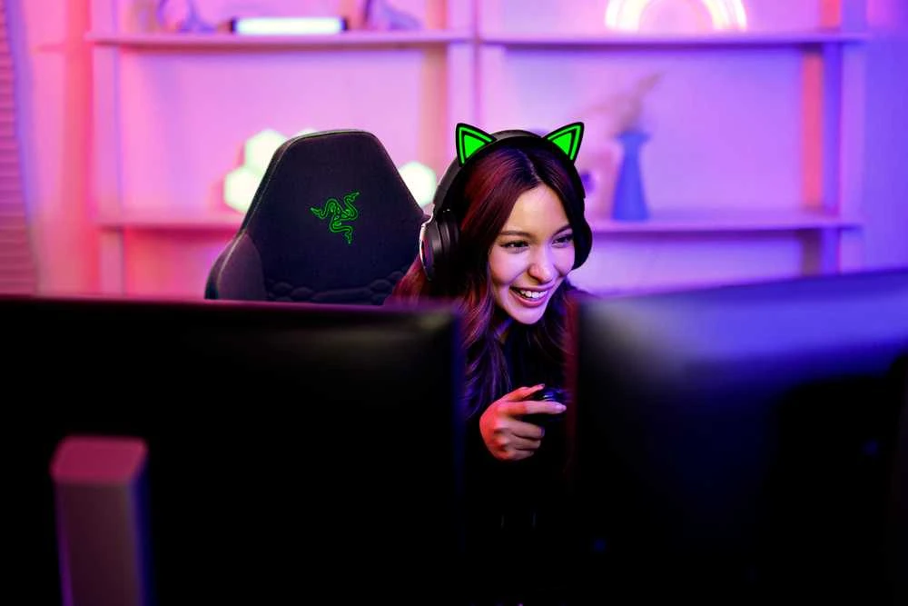 Razer | Ausinės | Kraken Kitty V3 Pro | Bluetooth | Over-Ear | Juodas