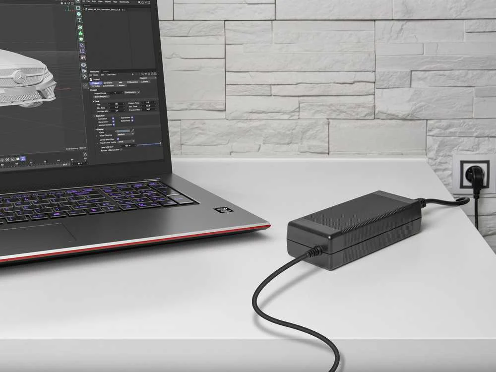 AVACOM QUICKTIP 150W – UNIVERSALUS ADAPTERIS NEŠIOJAMOJO kompiuteriams + 8 JUNGČIAI