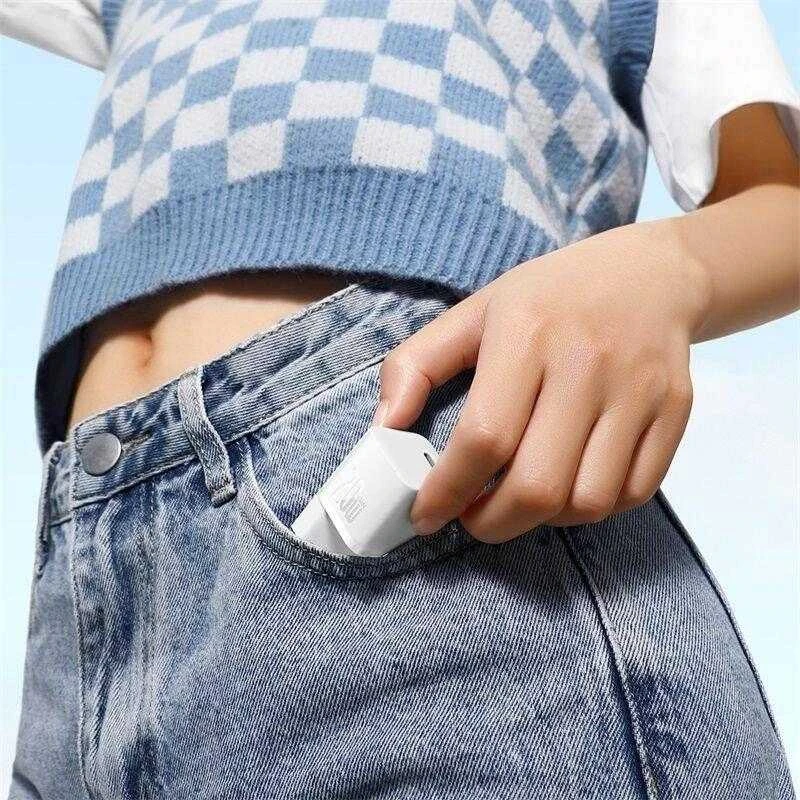 Mini sieninis įkroviklis Baseus GaN5 20W (baltas)