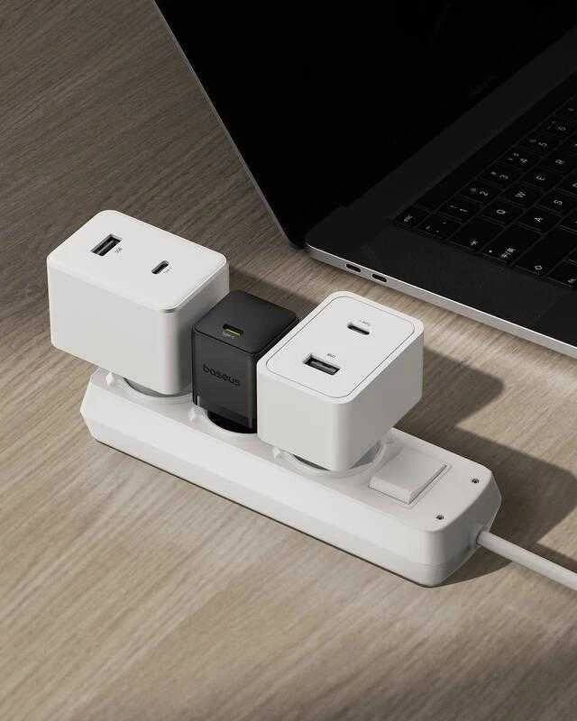 Baseus Palm Fast Charger USB-C 20W Cluster juodos spalvos