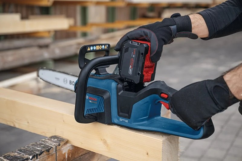 Bosch GKE18V-30 be akumuliatoriaus ir kroviklio Grandininis pjūklas akku