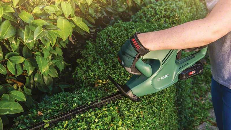 Gyvat. žirklės Bosch EasyHedgeCut 18-45 solo (Ekspozicinė prekė)