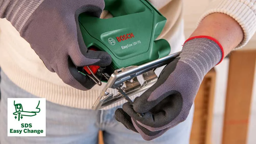 Wyrzynarka Bosch AKUM. siaurapjūklis EasySaw 18 set