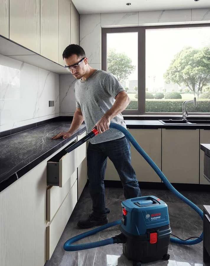 Bosch dulkių siurblys GAS 15 PS 15L su maitinimo lizdu įrankiui