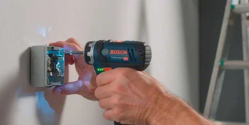 Bosch Akumuliatorinis gręžtuvas-suktuvas GSR 12V-15 FC Set, 2x2.0Ah, 4xGFA