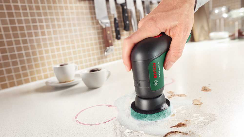 Akumuliatorinis valymo šepetys Bosch Universalbrush