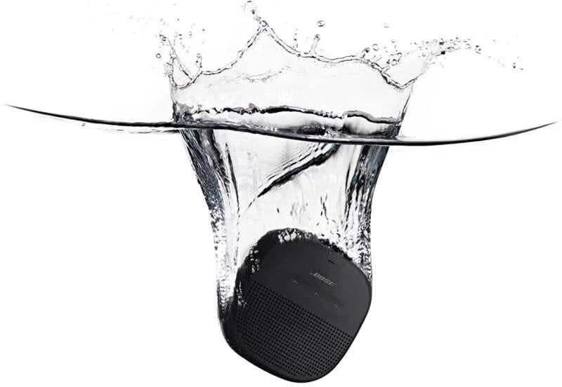 Bose® SoundLink® Micro Bluetooth® nešiojama kolonėlė, Juodos spalvos