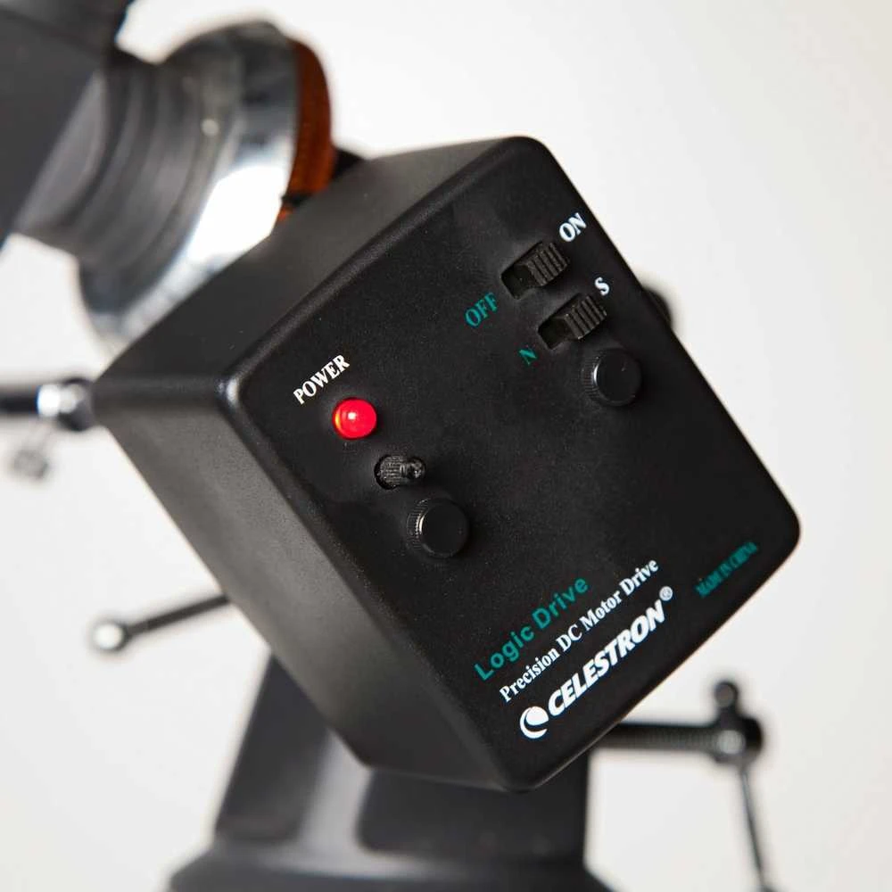 Teleskopas Celestron AstroMaster Reflector 130 EQ Goto