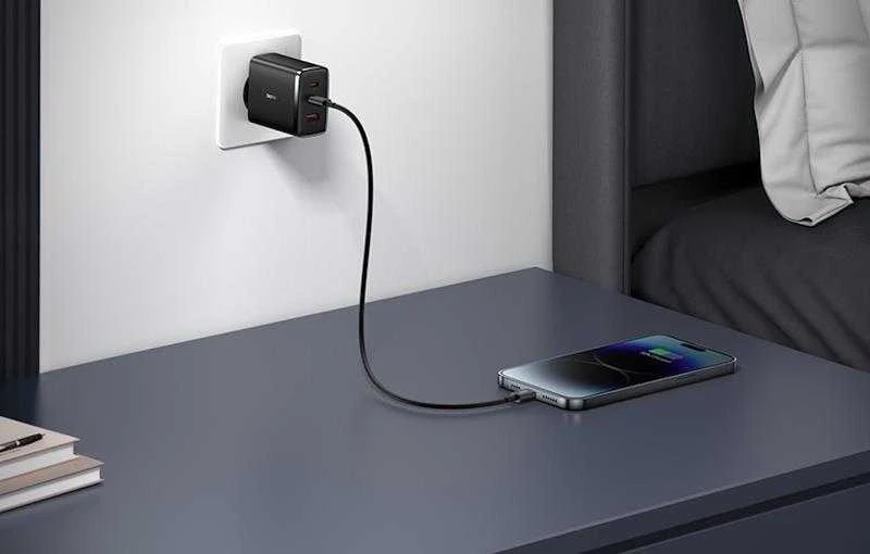 Sieninis įkroviklis Baseus OS-Cube Pro 2xUSB-C + USB, 65W (juodas)