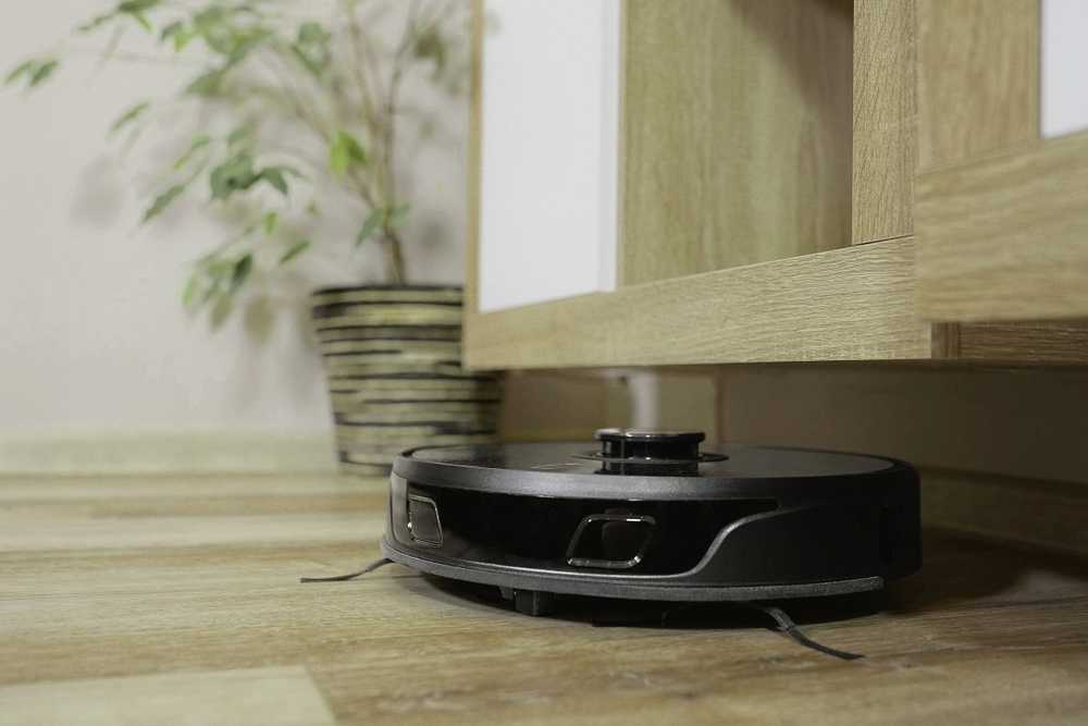 Valymo robotas Concept Solution VR3400