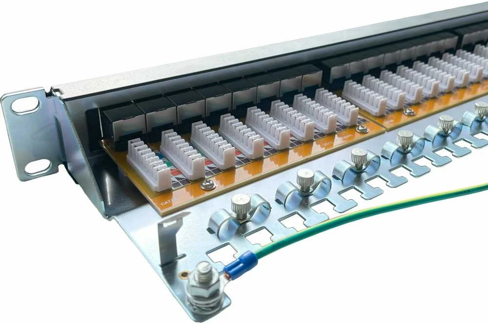 Conexpro 19" patch panel STP, CAT6A, 24 jungtys, 1U