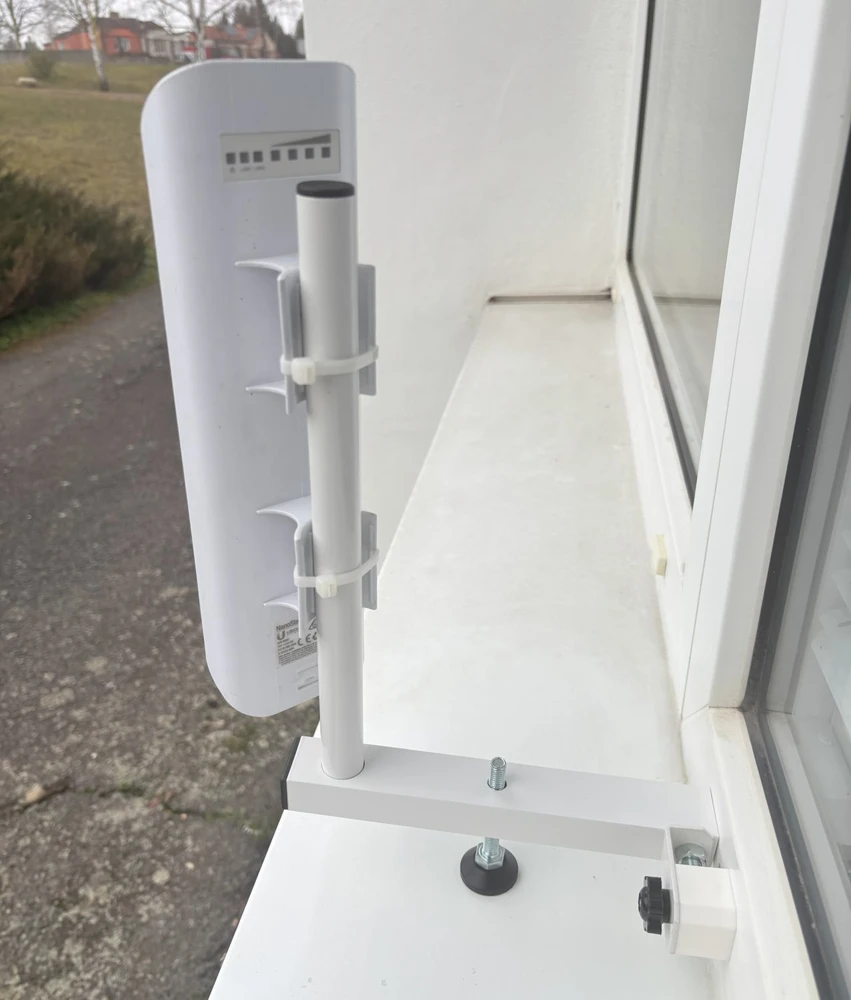 Conexpro Antenna holder for plastikas window
