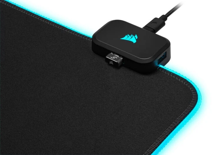 Pelės kilimėlis žaidimams Corsair MM700 RGB Extended Mouse Pad, 930mm x 400mm x 4mm