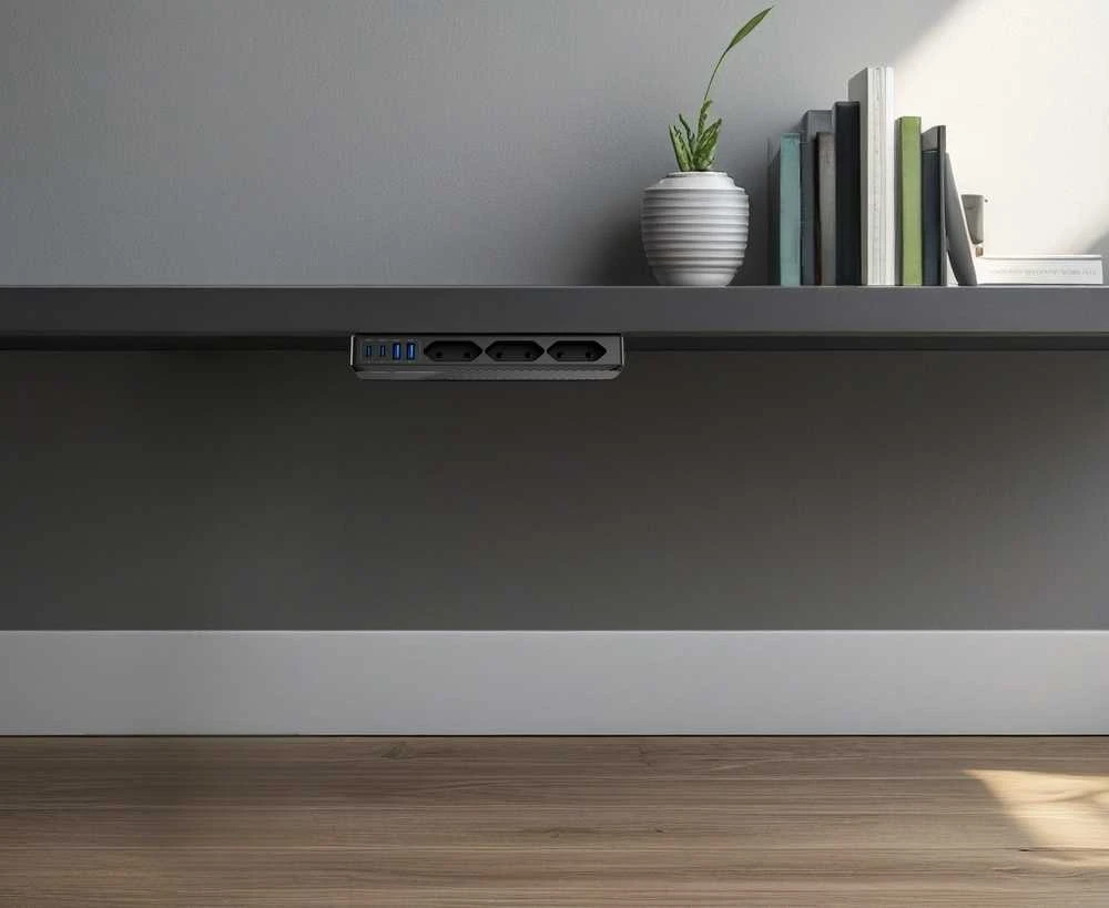 „Cubenest PowerStrip SlimLine“ 2xUSB-A + 2xUSB-C 33W juodas