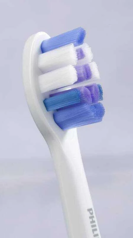 4 dalių šepetėlių galvučių pakuotė Philips Sonicare Sensitive HX6054/87, Baltos spalvos