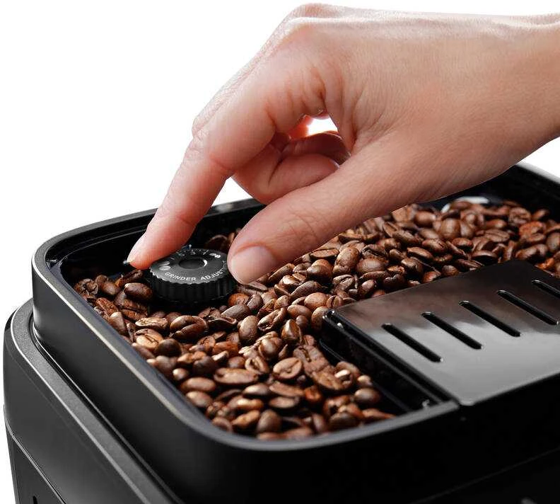Kavos aparatas Delonghi | | ECAM290.51.B Magnifica Evo | Slėgis 15 bar | Su pieno plakikliu | Automatinis | 1450 W | Juodas