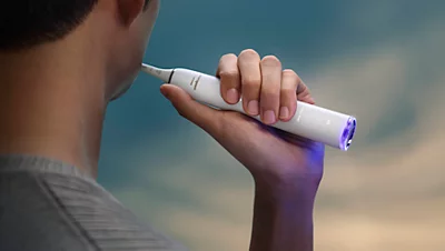 Philips Sonicare DiamondClean Smart 9400 „Sonic“, elektrinis dantų šepetėlis su programėle HX9917/88 aprašymas - Prekės nuotrauka