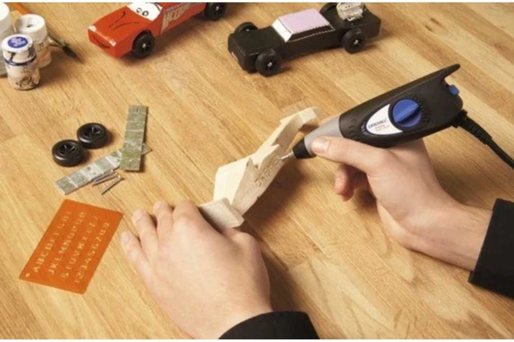 Graviravimo įrankis Dremel „Engraver“ (F0130290JM)