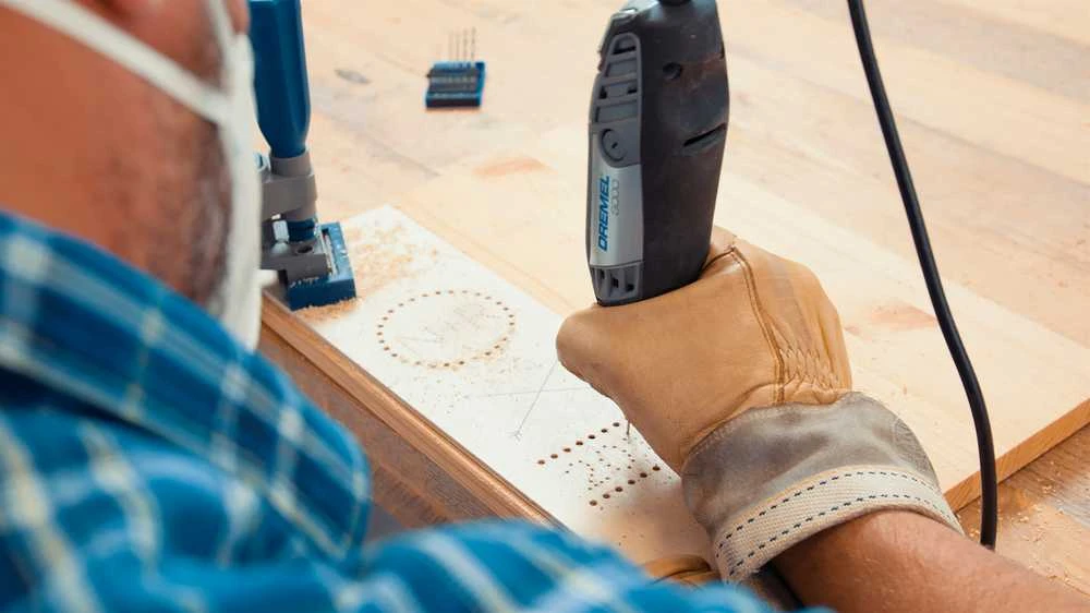 Dremel 3000 (3000-15) daugiafunkcinis įrankis + priedai