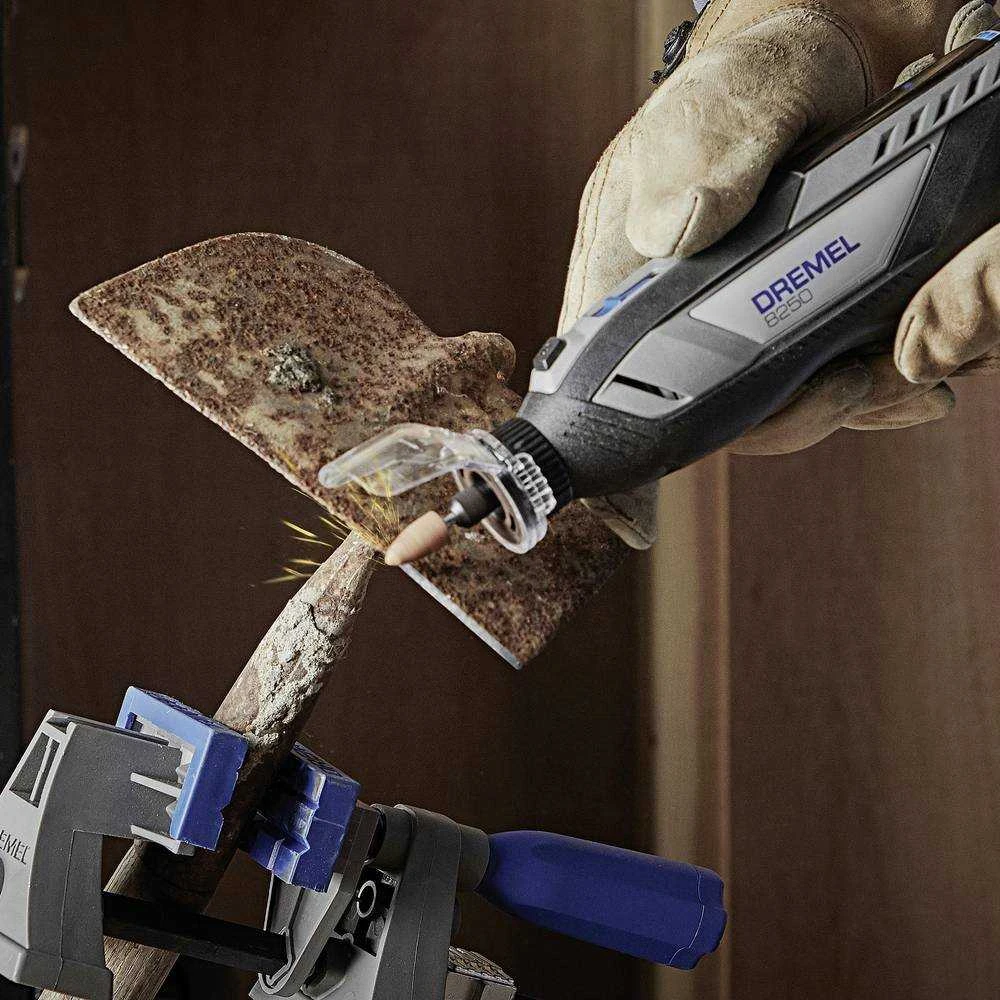 Daugiafunkcis įrankis Dremel 8250-5/65 Platinum, su 5 antgaliais ir 65 priedais