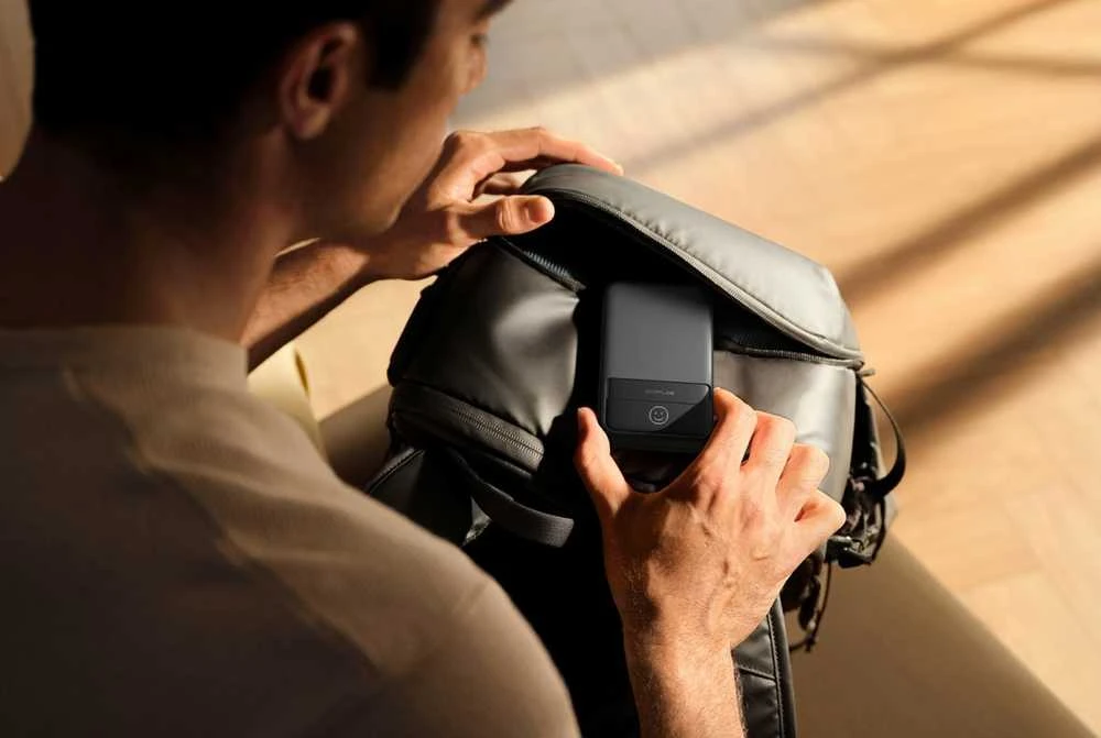 „EcoFlow RAPID“ magnetinė išorinė baterija, 10000 mAh, (juodas).