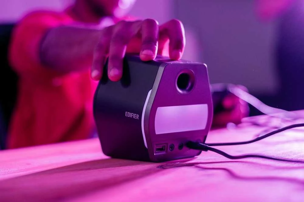 Kompiuterio kolonėlės Edifier G2000 skirtos žaidimams/Bluetooth/32W/ Juodos spalvos