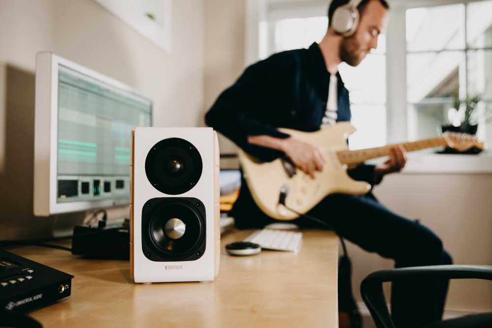 Kompiuterio kolonėlės Edifier S880DB garsiakalbis, 2.0 tipas, 3,5 mm / „Bluetooth“ / optinis / bendraašis / USB, „Bluetooth“ 4.1 versija, baltas, 84 W