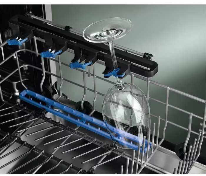 60 cm.pločio įmontuojama indaplovė Electrolux EEG48300L