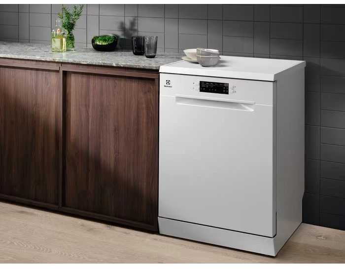 60cm pločio baltos spalvos indaplovė Electrolux ESA47210SW