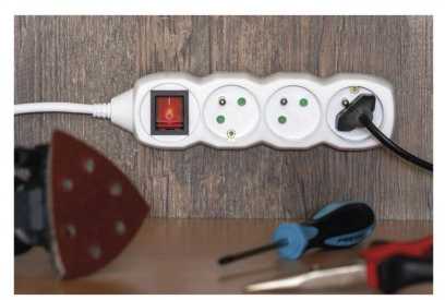 Emos Ilgintuvas 10 m / 5 lizdų / su jungikliu / baltas / PVC / 1 mm2