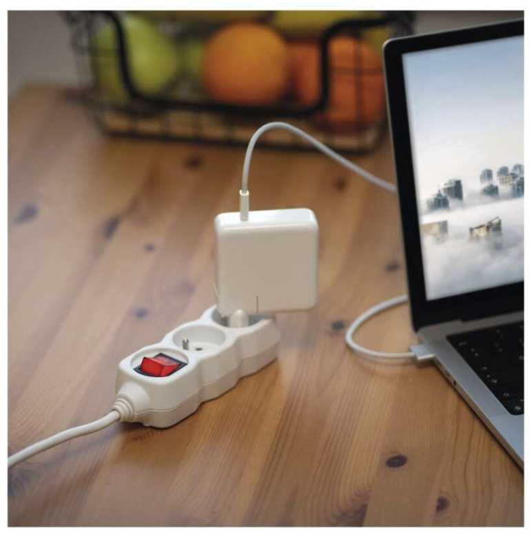 Emos extension cable 3 m / 2 sockets / with switch / baltas / PVC / 1 mm2