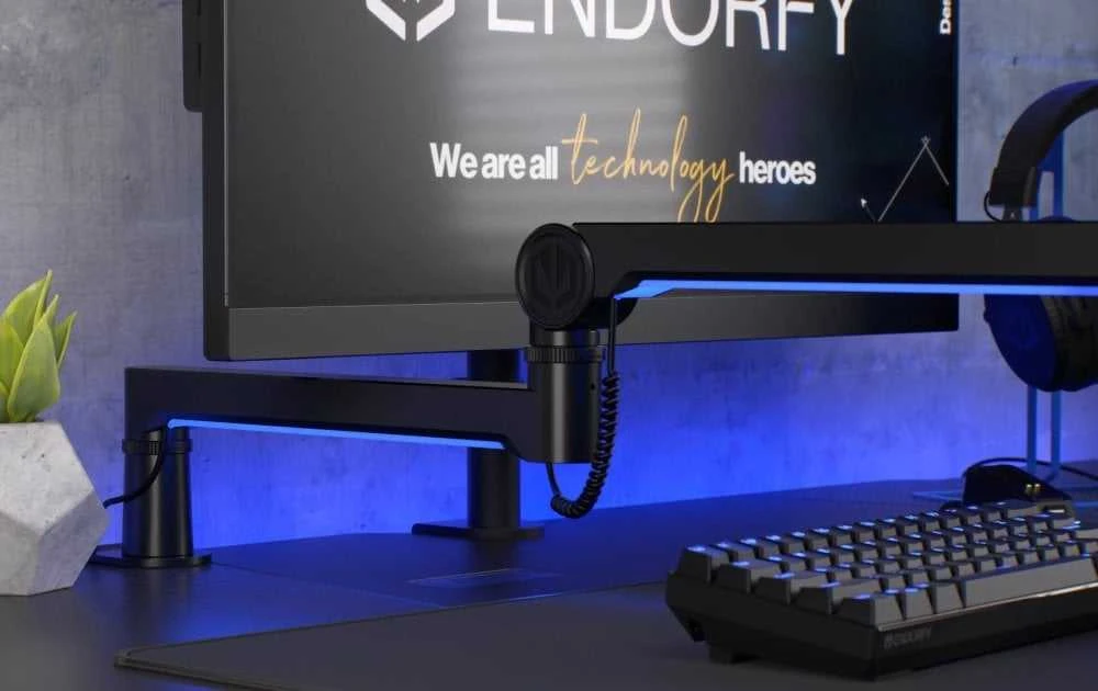 Laikiklis ENDORFY Broadcast žemo profilio RGB strėlės svirtis