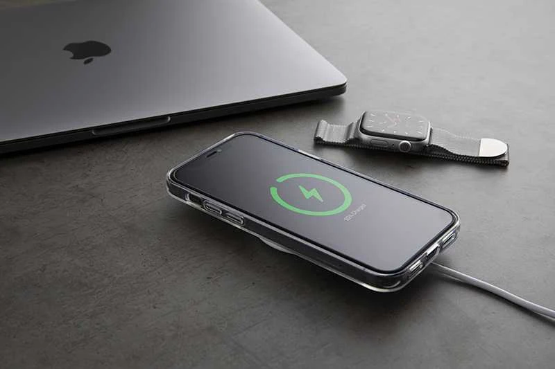 „Epico Hero“ dėklas, skirtas „iPhone 12 / 12 Pro“, su „MagSafe“ tvirtinimo laikikliu – skaidrus