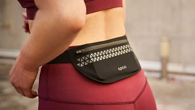 Dėklas Epico Running Pouch - Juodas